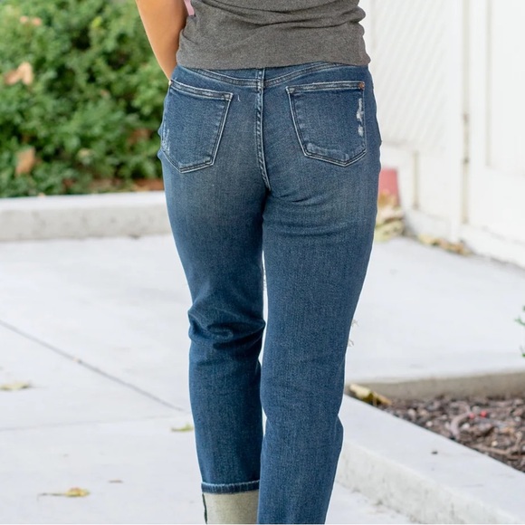 Judy Blue Buffalo Plaid Patch Mid Rise Cuffed Boyfriend Jeans Dark Blue 5/27 - Picture 13 of 15